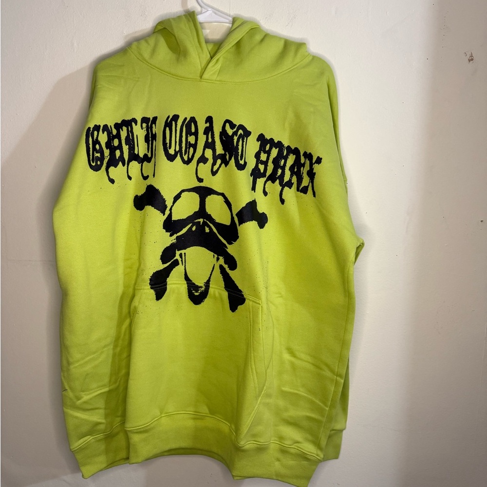 G59 PUNX HOODIE
 Crewneck Hoodie with Black Skull Graphic